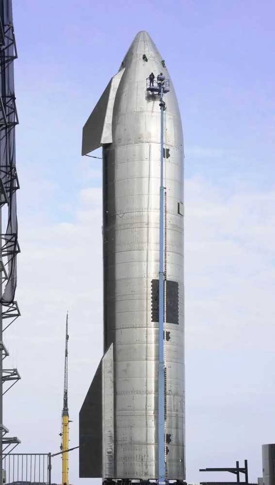 马斯克太狠,星舰sn10才刚失败,sn11又准备好了_腾讯新闻