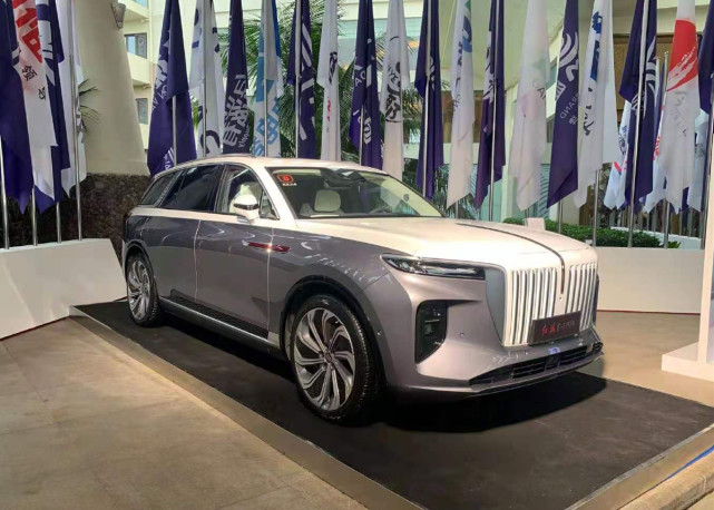 红旗hs9燃油版即将到来是豪车还是花瓶就看发动机了