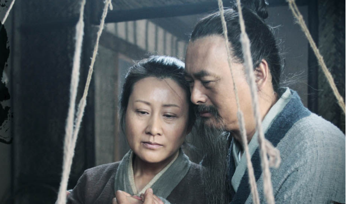 对待老人中国古代不止尊老敬老还有用老