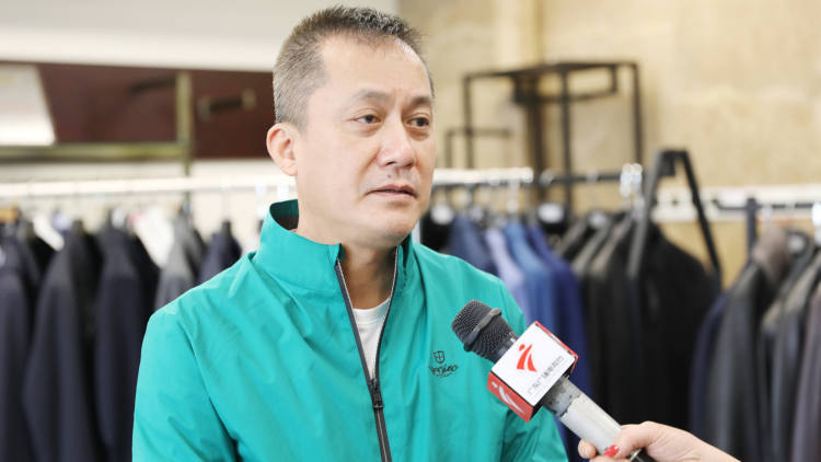梵思诺董事长陈国雄接受媒体采访据悉,梵思诺与香港理工大学合作研发