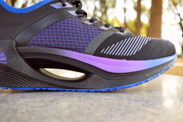 李宁绝影essential跑鞋基础款的性能还真不基础