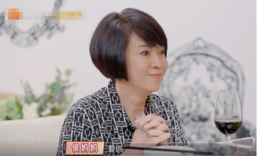 林月云给女婿按摩完全不避嫌是真没分寸感还是她的手段太高