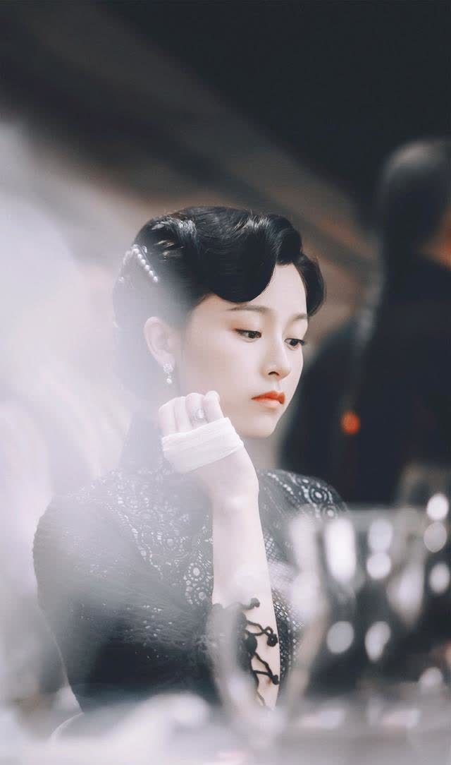 李宁玉不愧是冷月风骨连休闲装都穿的古典高雅文咏珊真的好美