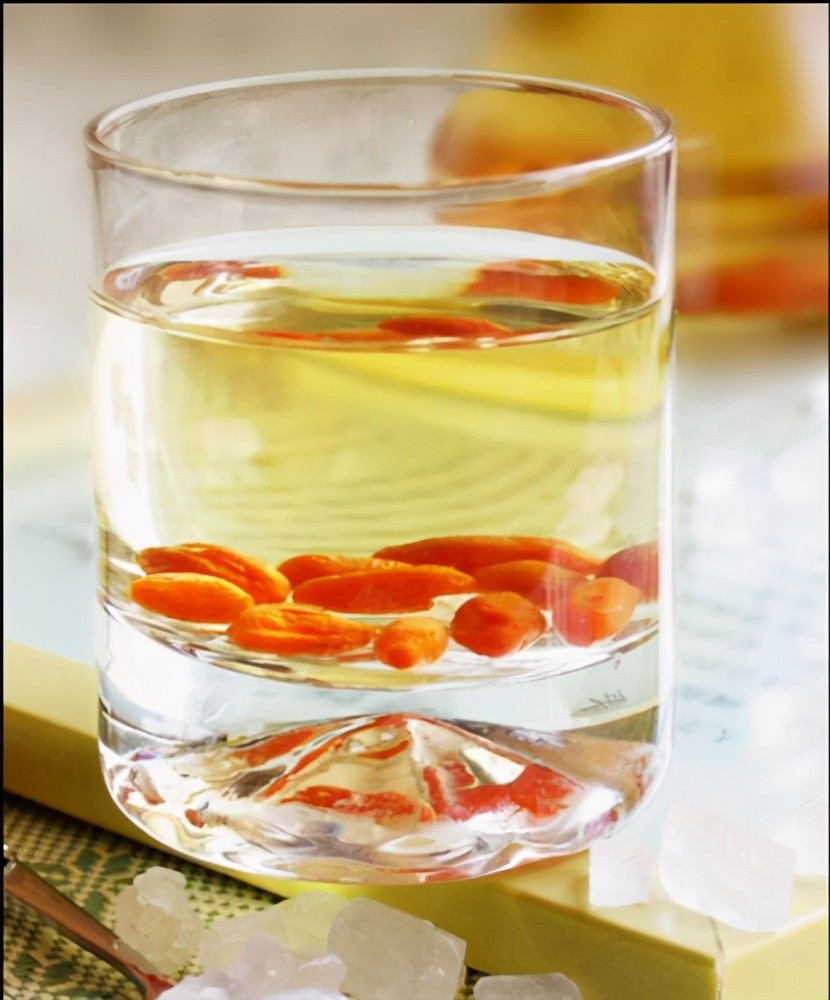 篮球养生:保温杯泡枸杞对打篮球有哪些帮助呢?