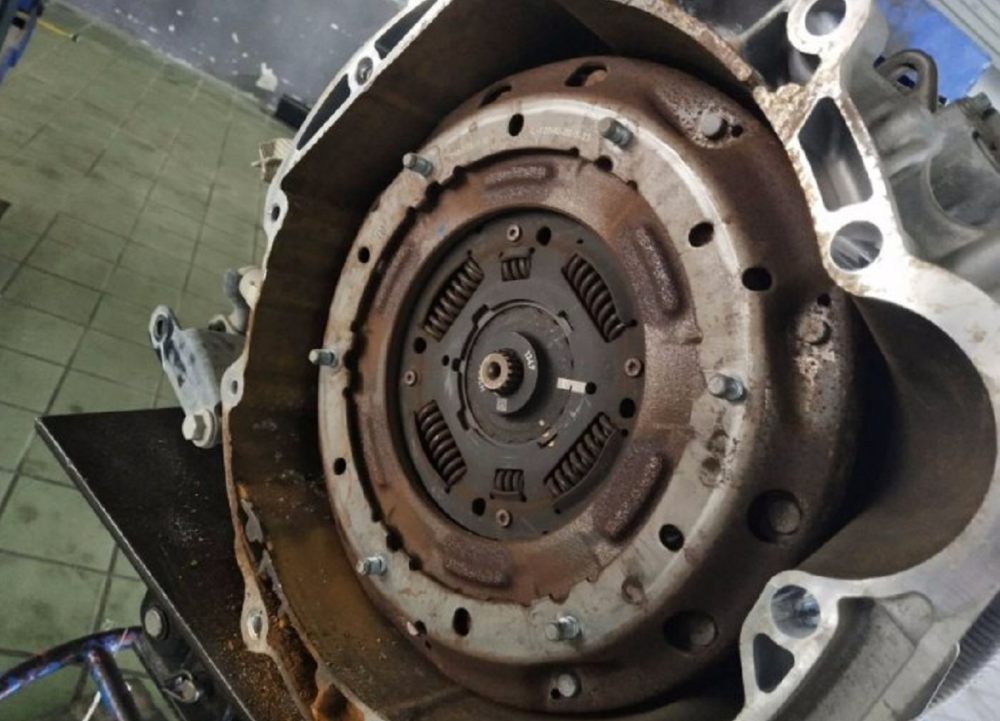 315痛批福特变速箱空穴来水生锈严重车主维权艰难