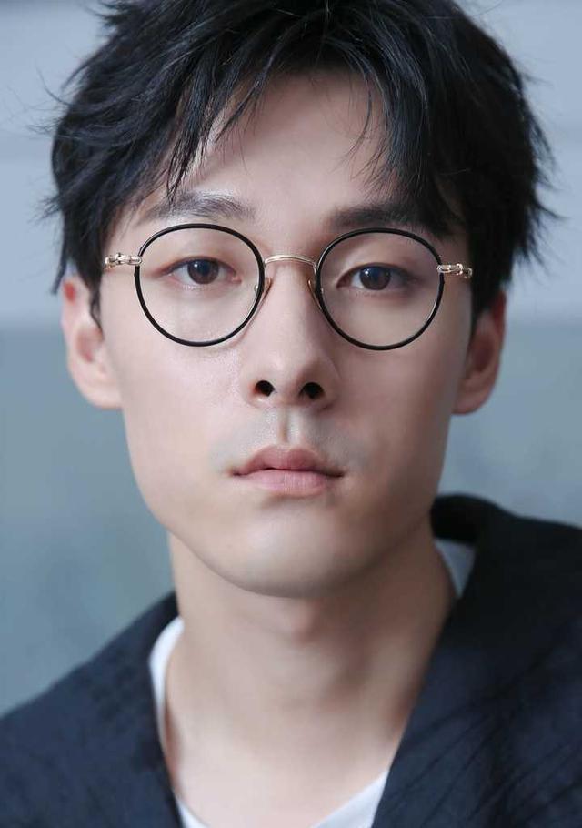 2021年的娱乐圈星二代有点多王子文之后又来了个张雨剑