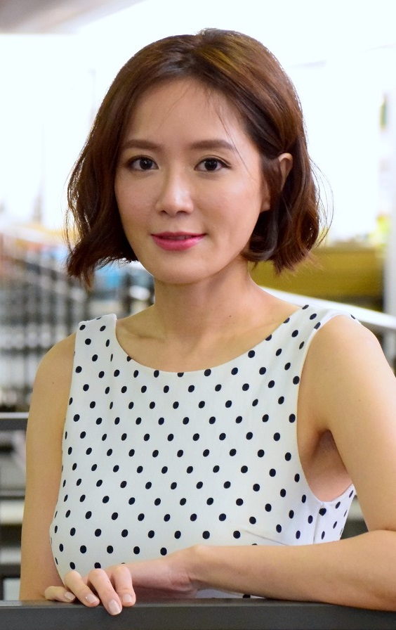 去年,尹馨意外发现自己的右肾有一颗7公分大的肿瘤,后来经过手术后