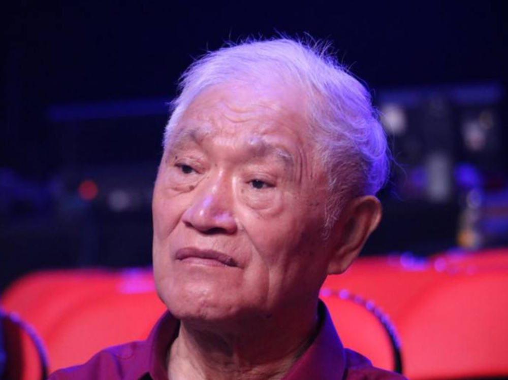 牛犇:6岁父母双亡,11岁开始演戏,晚年住养老院简单生活