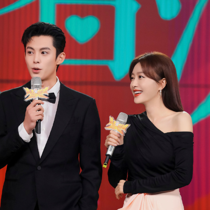 秦岚:过了两个20岁生日,虽然没有男朋友,却是年下男杀手_腾讯新闻