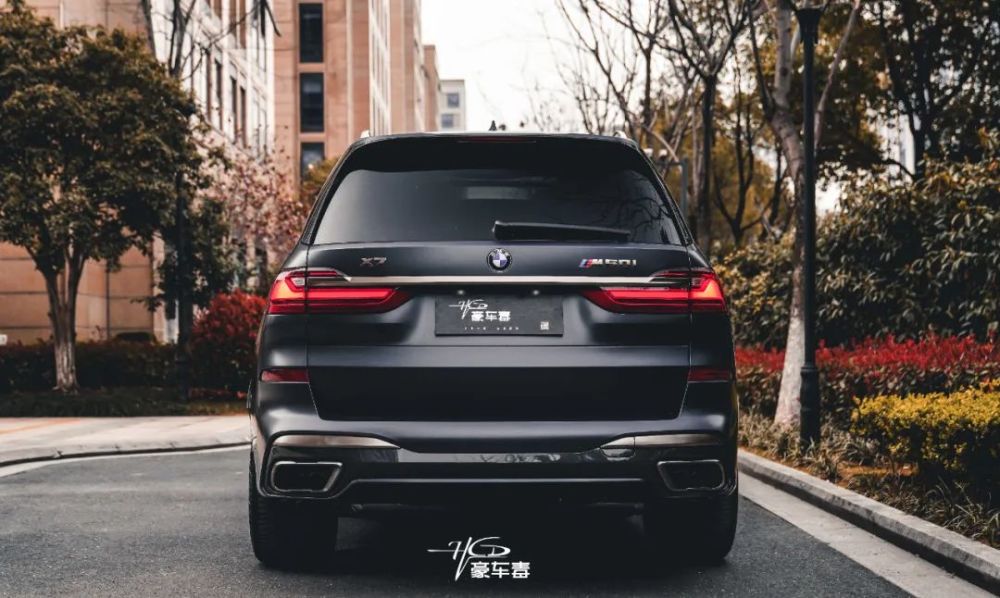 全球限量宝马x7m50i辉夜典藏版鉴赏
