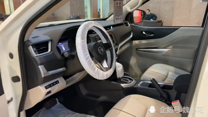 2021款途达乞丐版实拍气势直逼普拉多全系换碟刹