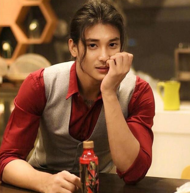 被称为缅甸最帅和尚肌肉线条俘获万千少女网友直呼太迷人