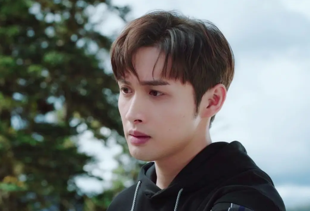 《司藤》通过秦放不同发型分析后续剧情,司藤或要单独找丘山干架_腾讯