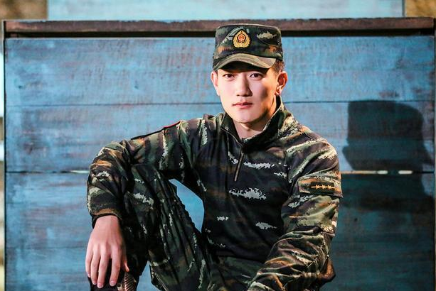 张馨予的老公何捷,到底有多厉害?网友:难怪那么多黑料还能翻红