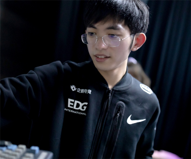 李炫君开播谈退群原因,根本不是为了自己,