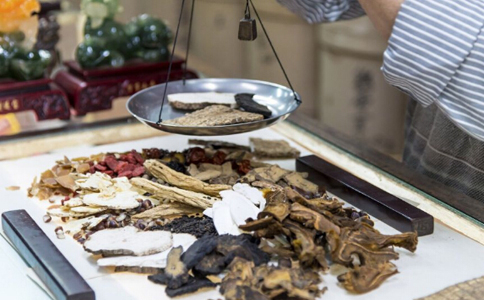 李俊才大夫采用中医中药治疗渐冻症