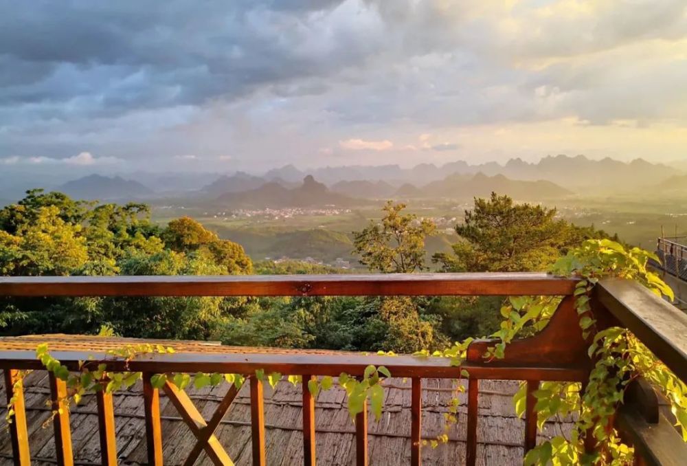 民宿在上林大明山花似锦,俱是看花人,马槽庄民宿处处是观景台