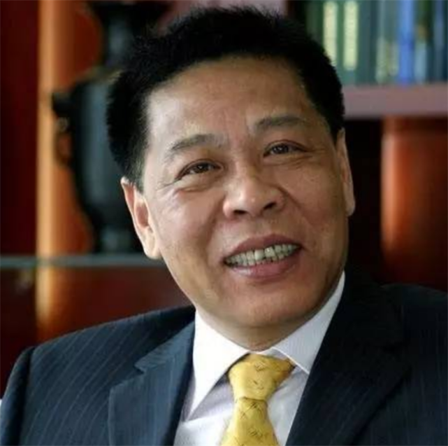 庄启传曾是一名工人33岁当厂长一手打造出雕牌