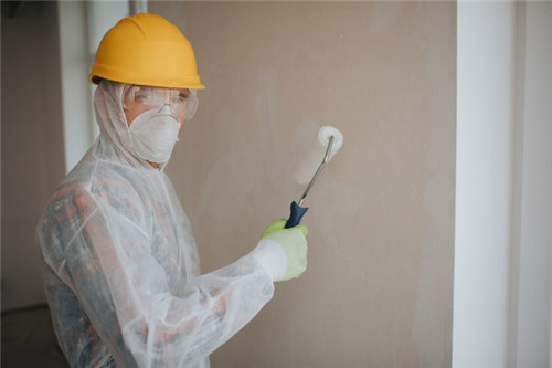 涂料施工流程4,防水罩面漆并非所有艺术涂料产品系列都