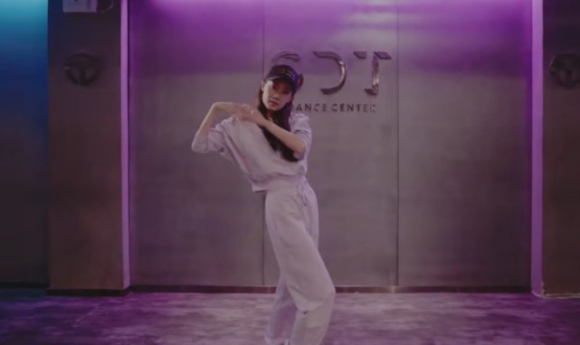 张小斐跳舞好美李焕英票房10亿福利来了网友52亿了你才发