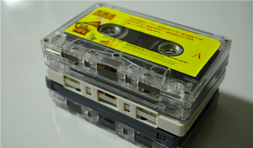 古墓出土一盒磁带?是盗墓贼留的还是文物?专家研究之后差点暴怒