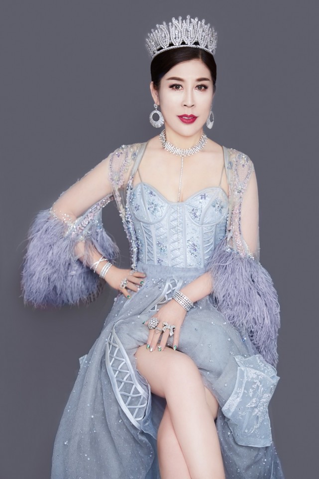 中国少女奶奶李影