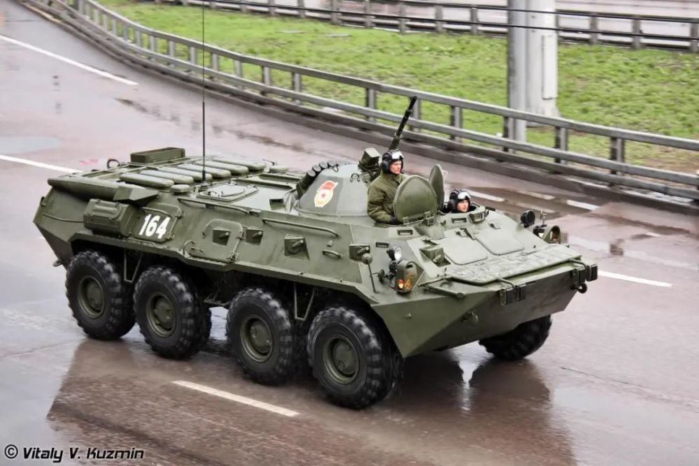 这才让轻型平台能扛得动,像btr-80本来装的是14