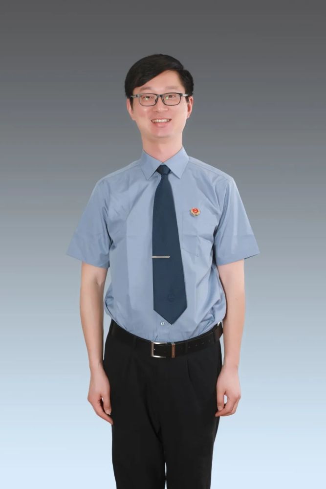 崇明检察院召开党组中心组扩大学习会
