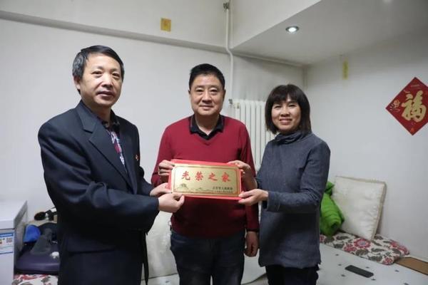 方城籍好人李立新冰河救人媒体广泛关注网友热烈点赞