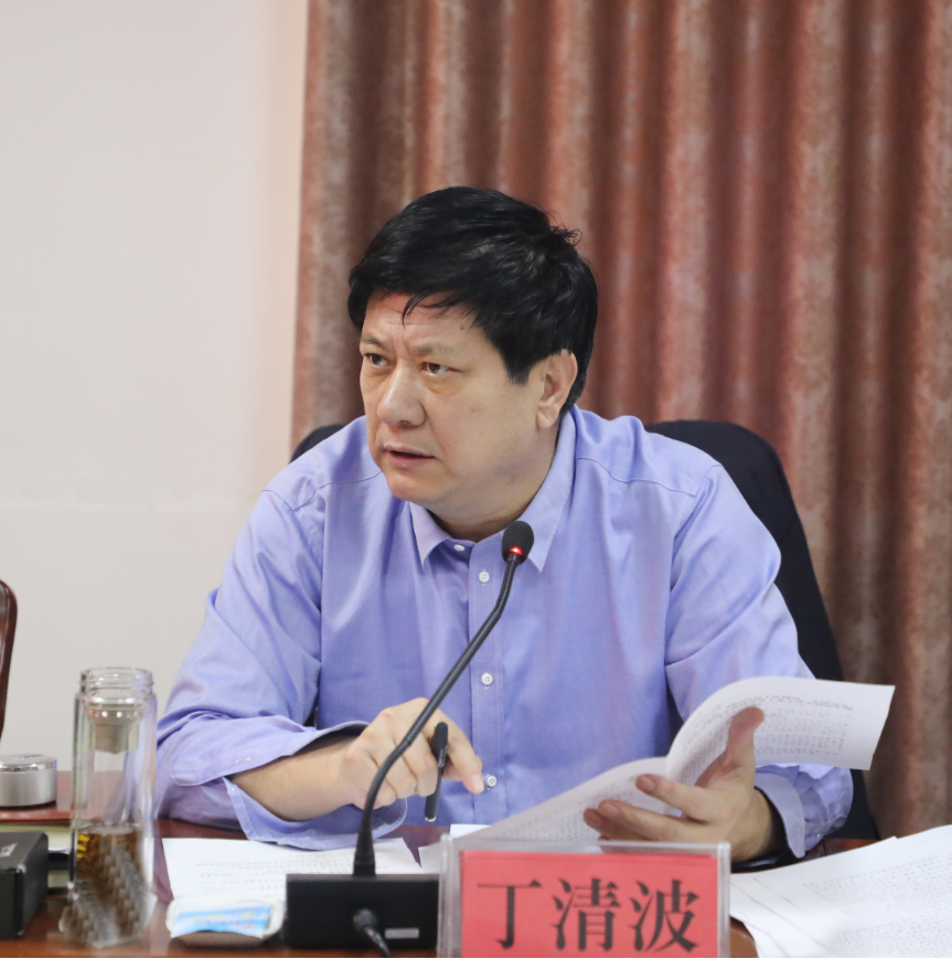 丁清波主持召开中共盐山县委2021年度第六次常委会会议