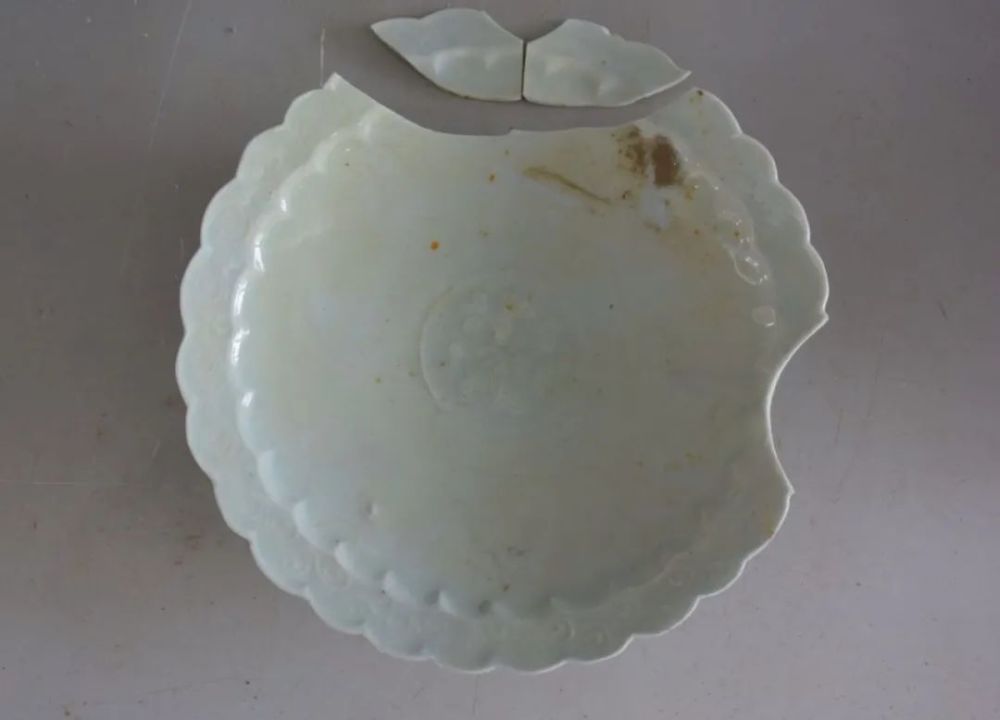 南海一号上的外销青白瓷除了景德镇的,还有德化的,它可不是简单的高仿