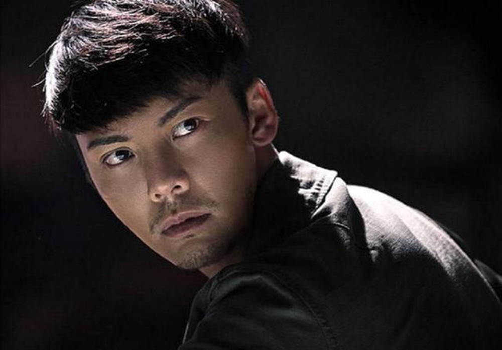 陈嘉上操刀,张译张鲁一陈伟霆领衔,谍战片《暴风》献礼建党百年_腾讯