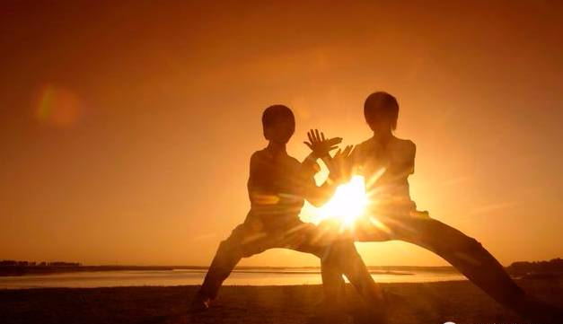 强健其功能使身体健康的一种活动,内功的修炼依靠的是长时间的练习