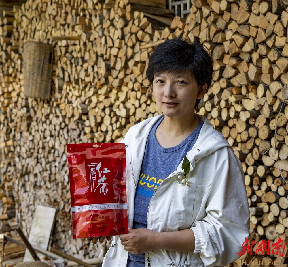 "爸爸,薛家村需要您.您离开了,没做完的事,我来!