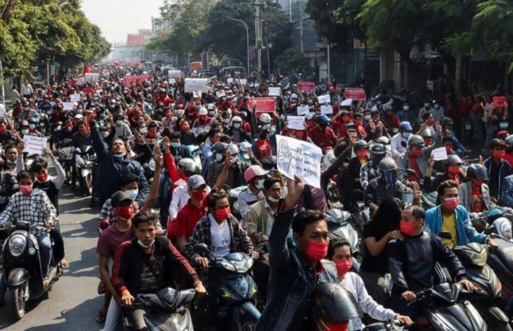 缅甸一幕震动全球多国早已开始撤侨中国是否跟进赵立坚回应