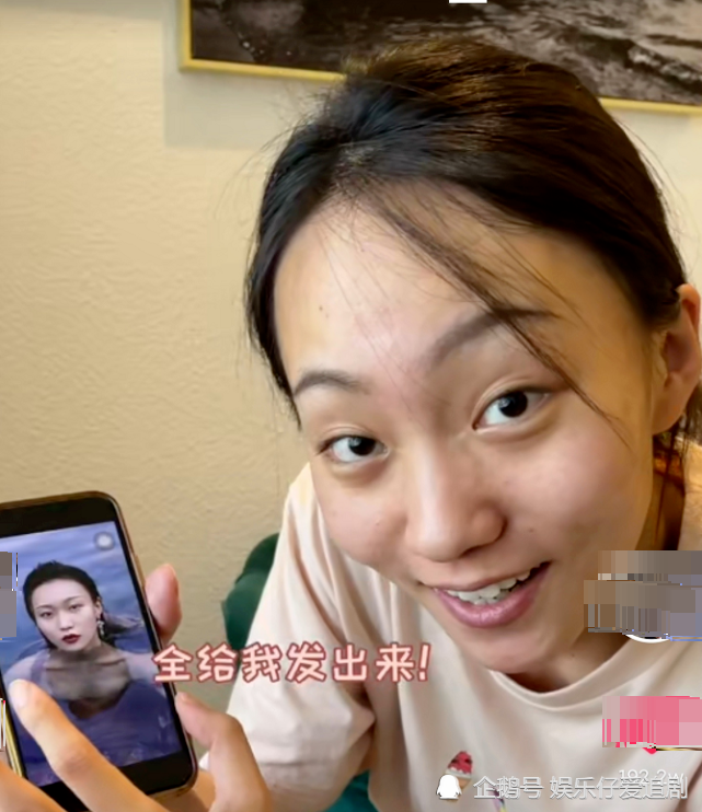 网红的童年照:兜儿晒照力证美貌,豆得儿从小美人