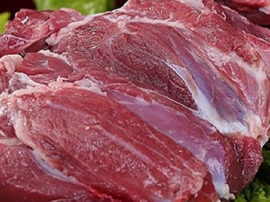 每次查瘦肉精只找一名"替死鬼",瘦肉精事件隐藏之久,和执法部门捉迷藏