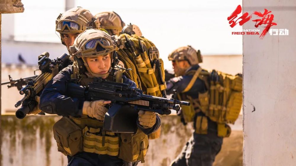 贵圈她是红海行动里的钢铁女兵上综艺真摔真打看哭女明星