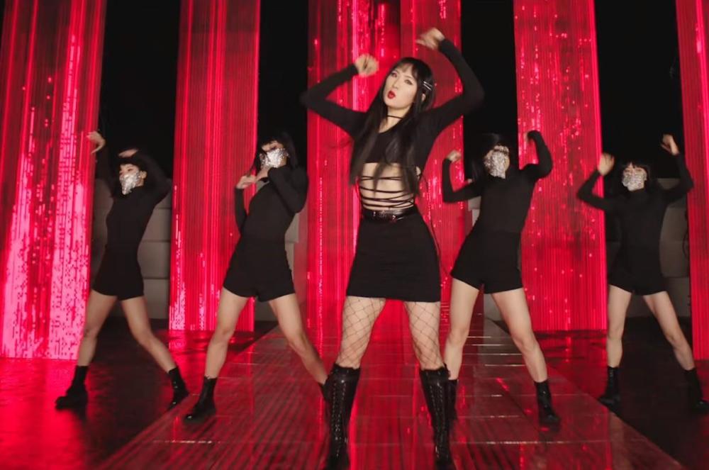 姚安娜跳舞太雷人扭腰顶胯被侃像降龙十八掌太极拳