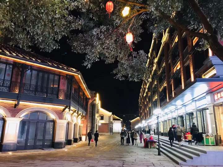 灯光跟着人走富阳新登全新古城夜景掀开面纱