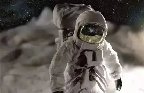 宇航员|宇航员在太空漫步之后发现宇航服有股味道，难道太空中也有味道？