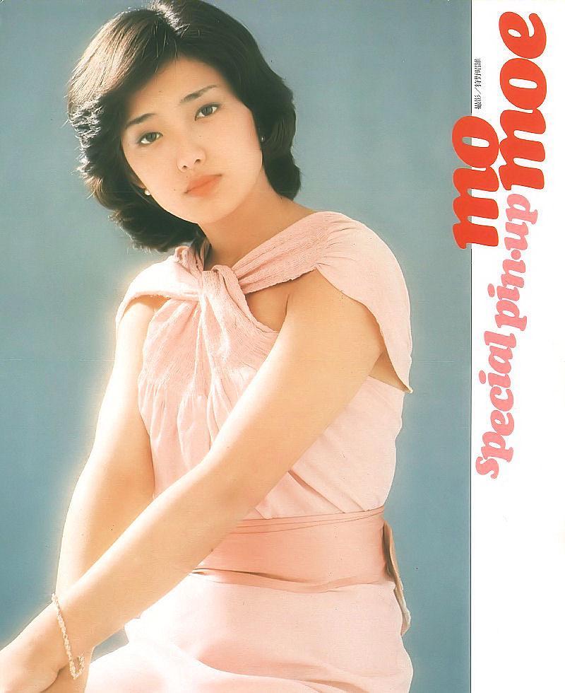 日本影视巨星山口百惠个人写真集_腾讯新闻