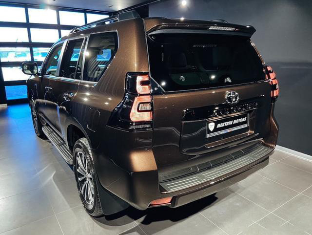 2021款普拉多实车曝光