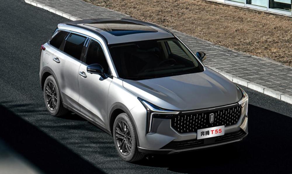 外观犀利时尚一汽奔腾t55牛犇版正式上市售10491129万元