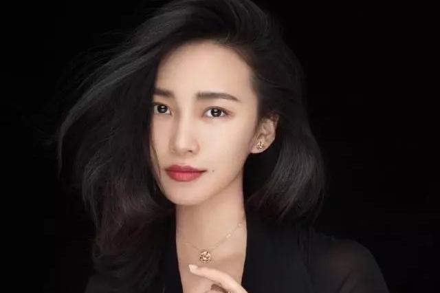 陈漫2岁学画3考大学范爷的塑造者大咖求着让她拍照摄影圈对她嗤之以鼻