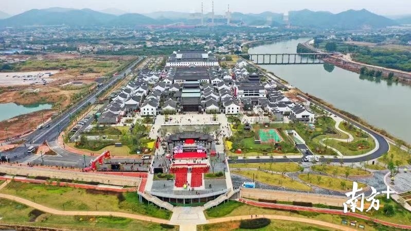 据了解,客都人家位于梅州市梅县区丙村镇三堡大桥东侧,由上海翼天文旅