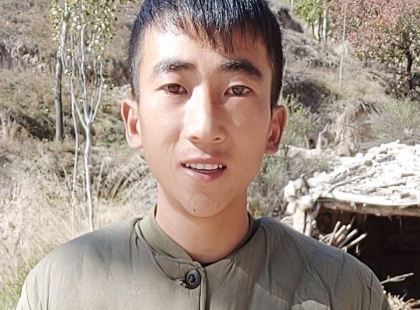 网红"宝军"跳槽外站捞金,农村娃人设崩塌,遭众多圈内主播嘲讽_腾讯