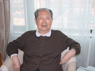 虎将许梦侠曾执政成都56岁任四川省委书记官至正部级