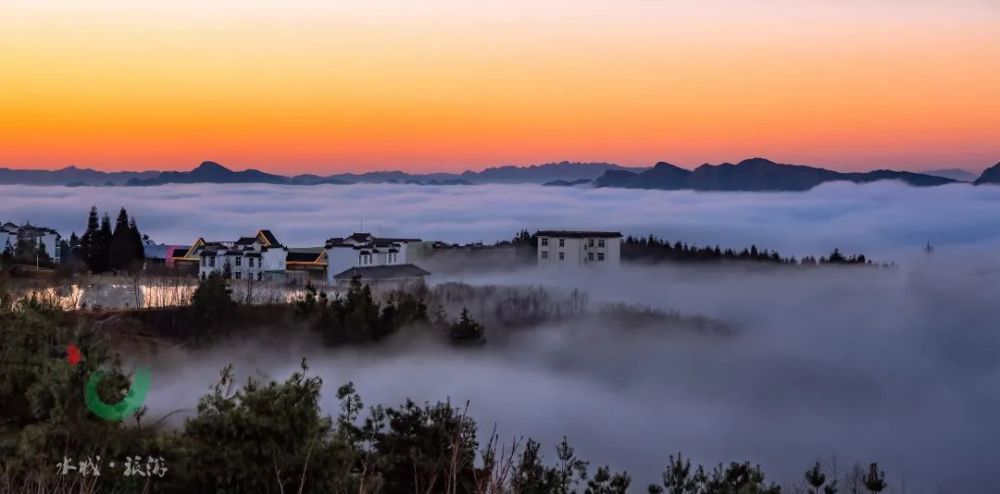 來玉舍雪山看雲海,欣賞別樣的風景!