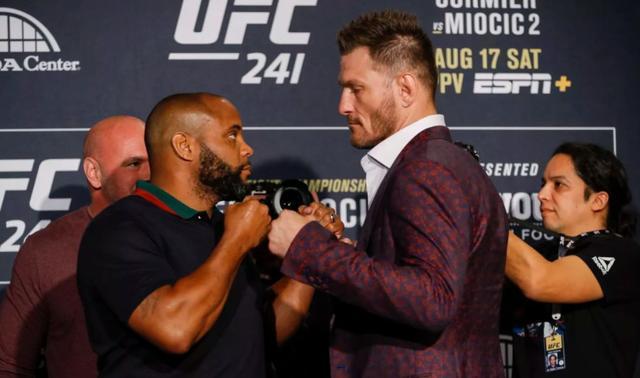 ufc黑球科米尔与泰森身材相仿却都战胜比自己高大对手